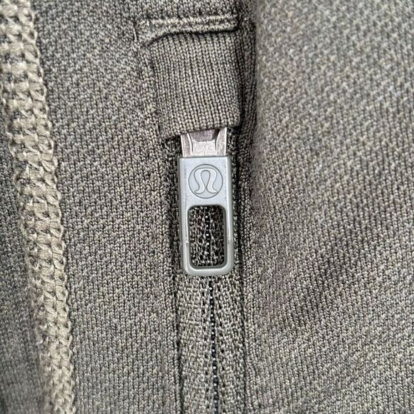 Lululemon Engineered Warmth Merino Wool Blend Jacket Dark Olive Size Large - Picture 11 of 12